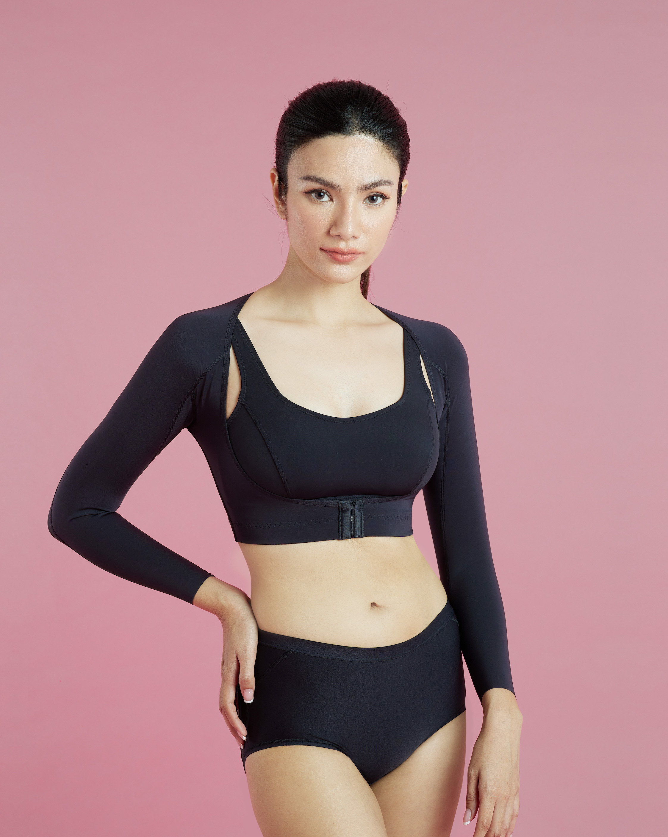 ANDREE　PUTMAN Sophie Tasma-Anargyros Andree Putman by Sophie Tasma-Anargyros: Very Good Hardcover